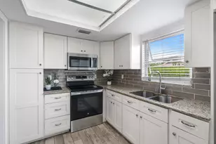 410 NE 17th Ave, Boynton Beach, FL 33435 - Photo 2