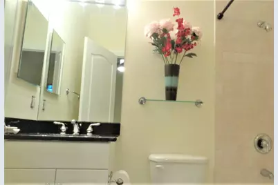 1825 Bridgepointe Circle, Unit #14, Vero Beach, FL 32967 - Photo 32