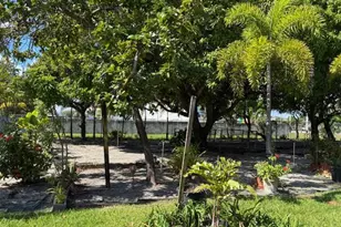 617 NE 8th Ave, Boynton Beach, FL 33435 - Photo 10