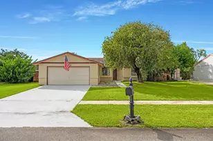 1403 Donwoods Ln, Royal Palm Beach, FL 33411 - Photo 1