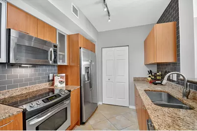 700 E Boynton Beach Boulevard, Unit #803, Boynton Beach, FL 33435 - Photo 12