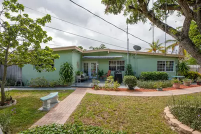 249 NE 43rd Street, Deerfield Beach, FL 33064 - Photo 10