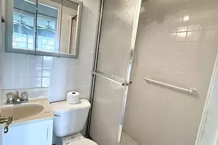 2002 Ellsemere A, Deerfield Beach, FL 33442 - Photo 20