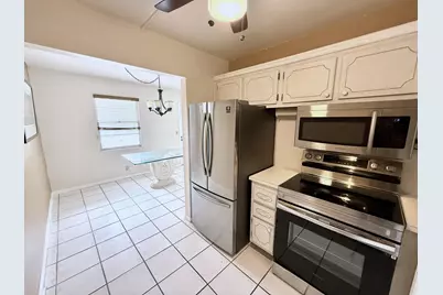 2002 Ellsemere A, Deerfield Beach, FL 33442 - Photo 8