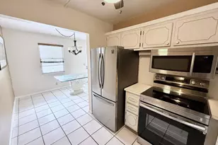 2002 Ellsemere A, Deerfield Beach, FL 33442 - Photo 8