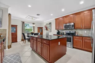 10591 Longleaf Ln, Wellington, FL 33414 - Photo 14