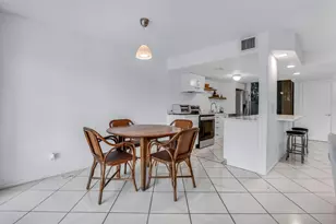 2003 Bridgewood Dr, Boca Raton, FL 33434 - Photo 10