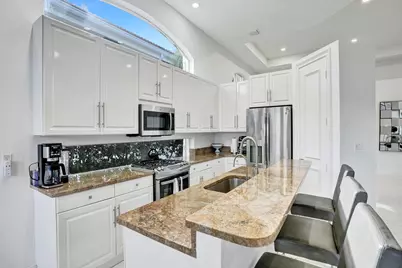 251 Isle Way, Palm Beach Gardens, FL 33418 - Photo 10