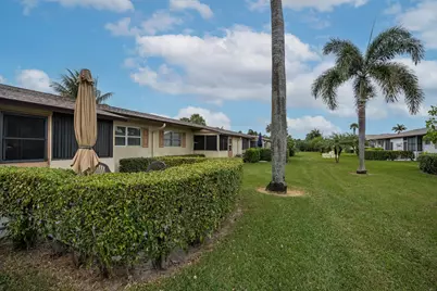 2822 Crosley Drive W, Unit #B, West Palm Beach, FL 33415 - Photo 22
