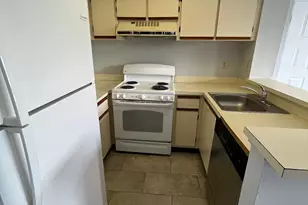 718 Executive Center Dr, West Palm Beach, FL 33401 - Photo 2