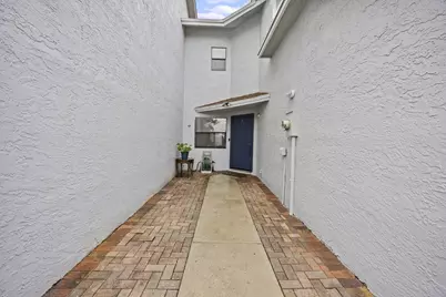 1519 Woodbridge Lakes Circle, West Palm Beach, FL 33406 - Photo 36