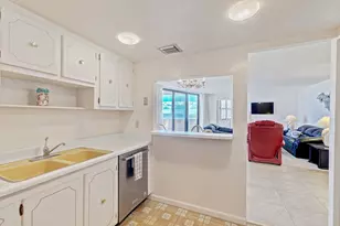 2800 N Ocean Dr Unit #B - 6D, Singer Island, FL 33404 - Photo 10