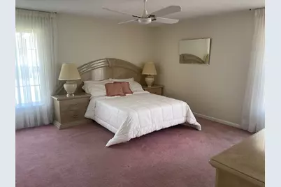 570 Laconia Circle, Lake Worth, FL 33467 - Photo 10