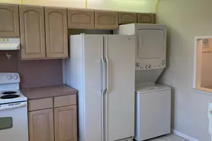 570 Laconia Cir, Lake Worth, FL 33467 - Photo 6