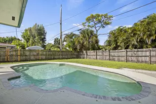 333 Masters Rd, Palm Springs, FL 33461 - Photo 6