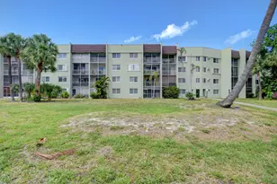 1638 Embassy Dr, West Palm Beach, FL 33401 - Photo 26