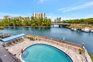 300 Diplomat Pkwy, Hallandale Beach, FL 33009 - Photo 40