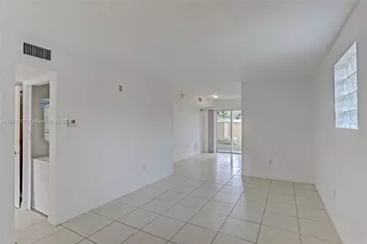 3810 N Jog Road, Unit #106, West Palm Beach, FL 33411 - Photo 6