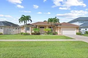 2981 Dovedale Ct E, Wellington, FL 33414 - Photo 2