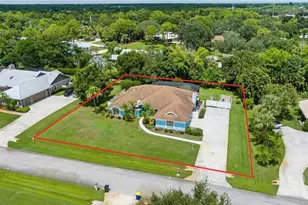 1127 SW Catalina St, Palm City, FL 34990 - Photo 6