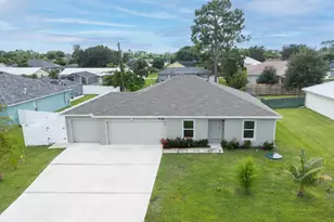 514 NW Lincoln Ave, Port Saint Lucie, FL 34983 - Photo 2