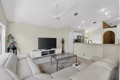 7317 Amber Falls Lane, Boynton Beach, FL 33437 - Photo 14