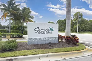 392 SE Sea Hunt Wy, Stuart, FL 34994 - Photo 18