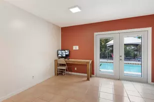 101 N Sequoia Dr, West Palm Beach, FL 33409 - Photo 10