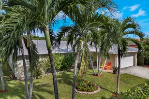 101 N Sequoia Dr, West Palm Beach, FL 33409 - Photo 1