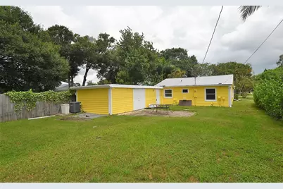 976 SW 34th Terrace, Palm City, FL 34990 - Photo 4