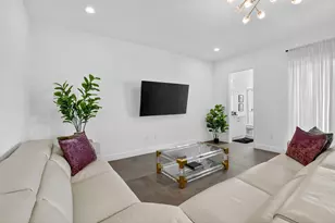 8284 Royal County Down Rd, Boca Raton, FL 33434 - Photo 10