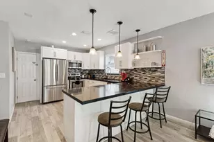 1631 N Andrews Square, Fort Lauderdale, FL 33311 - Photo 6