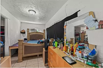 [Address not provided], West Palm Beach, FL 33407 - Photo 18