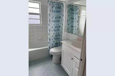 168 Salisbury G, West Palm Beach, FL 33417 - Photo 4