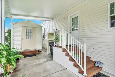 124 Plantation Boulevard, Lake Worth, FL 33467 - Photo 4