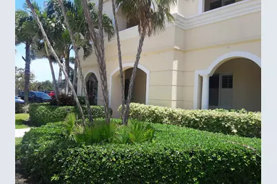 37 Harbour Isle Drive E, Unit #101, Fort Pierce, FL 34949 - Photo 2