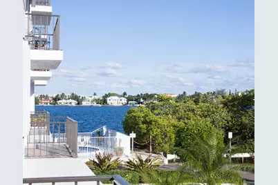 301 Croton Avenue, Unit #202, Lantana, FL 33462 - Photo 2