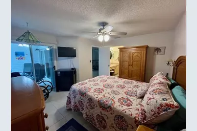 3841 Island Club Circle E, Lake Worth, FL 33462 - Photo 14