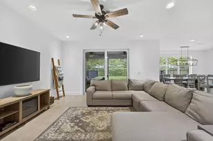 945 Wandering Willow Wy, Loxahatchee, FL 33470 - Photo 14