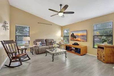4289 Willow Pond Circle, West Palm Beach, FL 33417 - Photo 2