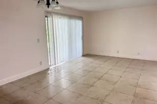 1525 Lake Crystal Dr, West Palm Beach, FL 33411 - Photo 6