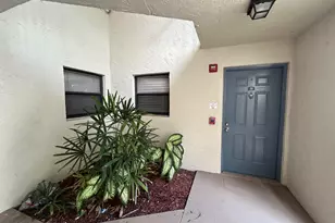 1525 Lake Crystal Dr, West Palm Beach, FL 33411 - Photo 2
