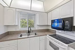 2 Garden St, Tequesta, FL 33469 - Photo 10