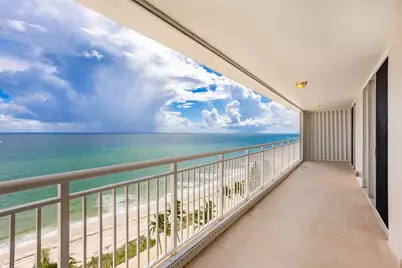 1051 Hillsboro Mile, Unit #Ph4E, Hillsboro Beach, FL 33062 - Photo 4