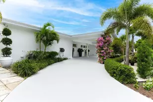 246 Elwa Pl, West Palm Beach, FL 33405 - Photo 2