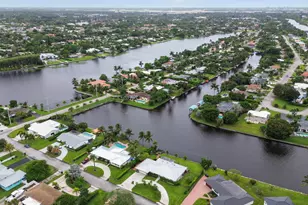 1401 Alpha Ct N, Lake Clarke Shores, FL 33406 - Photo 22