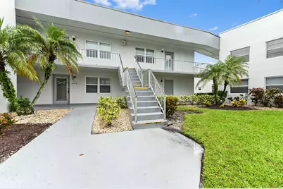 588 Normandy M, Delray Beach, FL 33484 - Photo 2