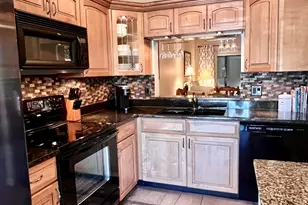 3328 Lucerne Park Dr, Greenacres, FL 33467 - Photo 4