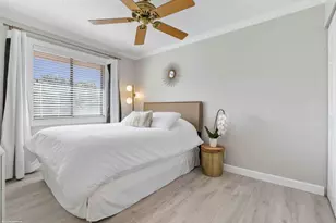 23 Lexington Ln W, Palm Beach Gardens, FL 33418 - Photo 12