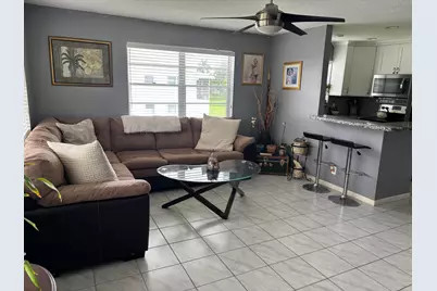 287 Camden L, Unit #287, West Palm Beach, FL 33417 - Photo 4